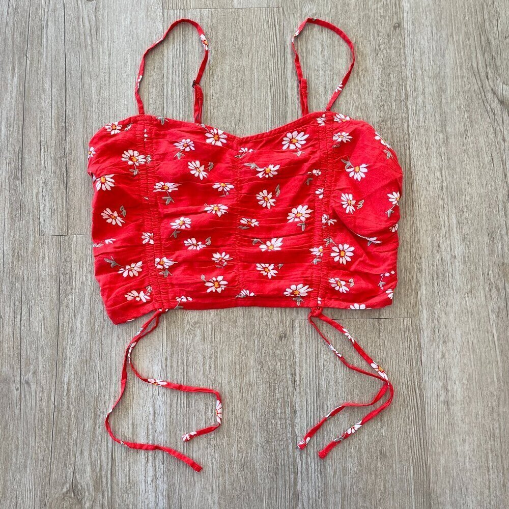 Womens Hollister Red Floral Cropped Tank Top - M